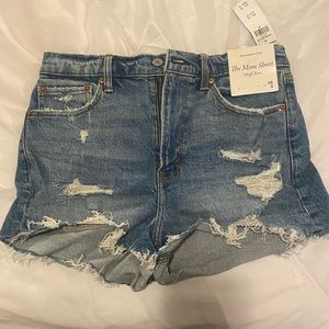 Abercrombie and Fitch mom Jean shorts